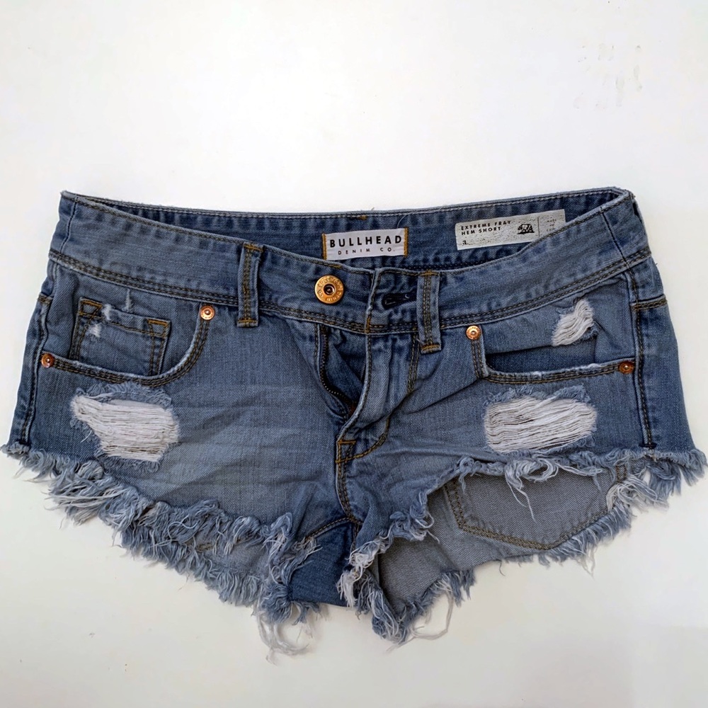 Extremely Fray Hem Shorts